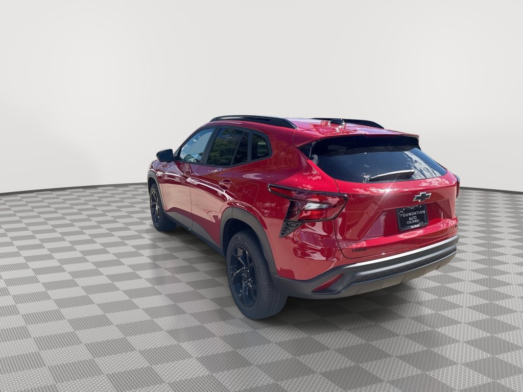 New 2026 Chevrolet Trax LT w/ Midnight Edition FWD image 7