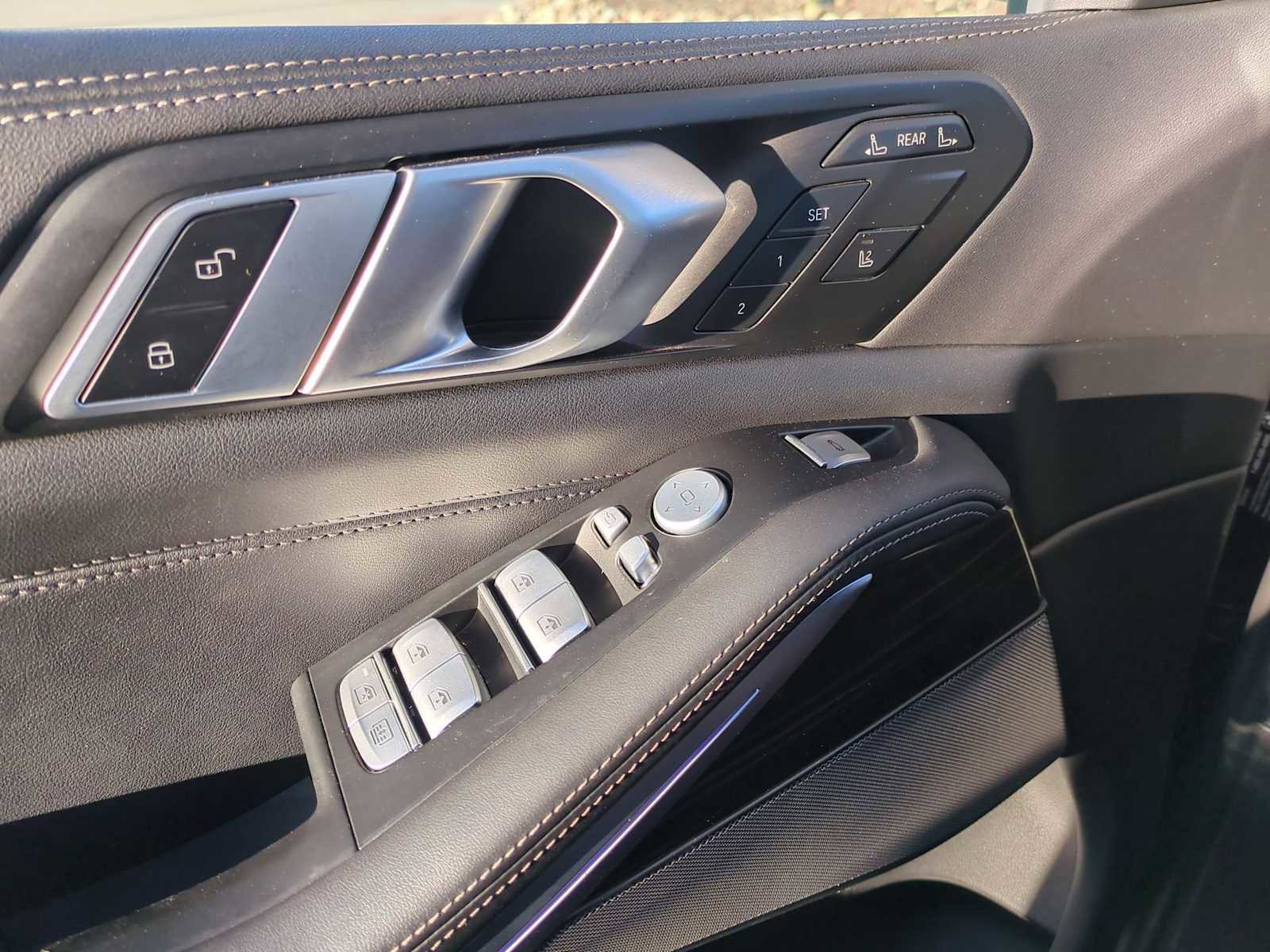 Used 2025 BMW X7 xDrive40i image 24