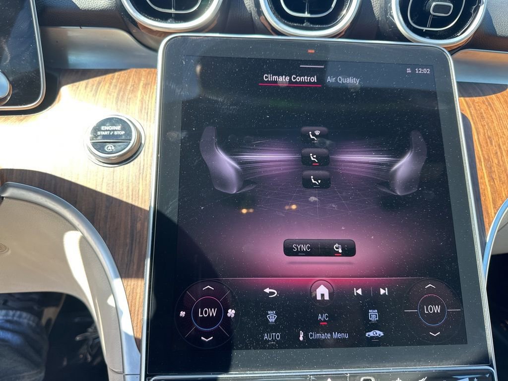 Used 2025 Mercedes-Benz C 300 4MATIC Sedan image 19