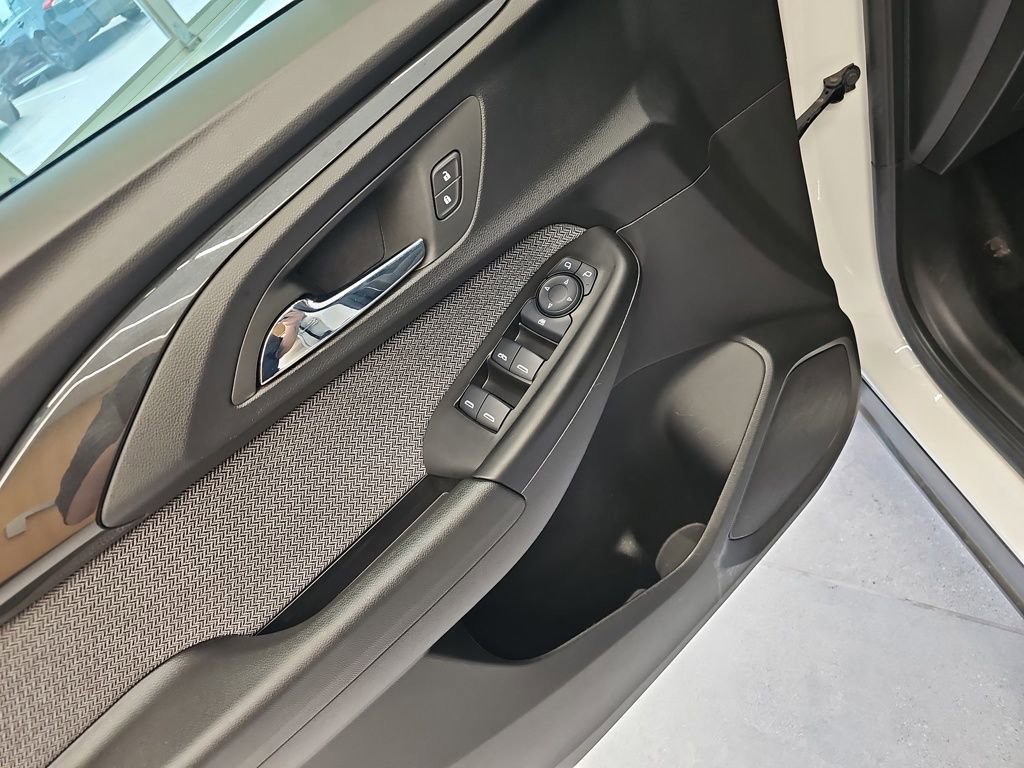 Used 2023 Chevrolet TrailBlazer LT image 13