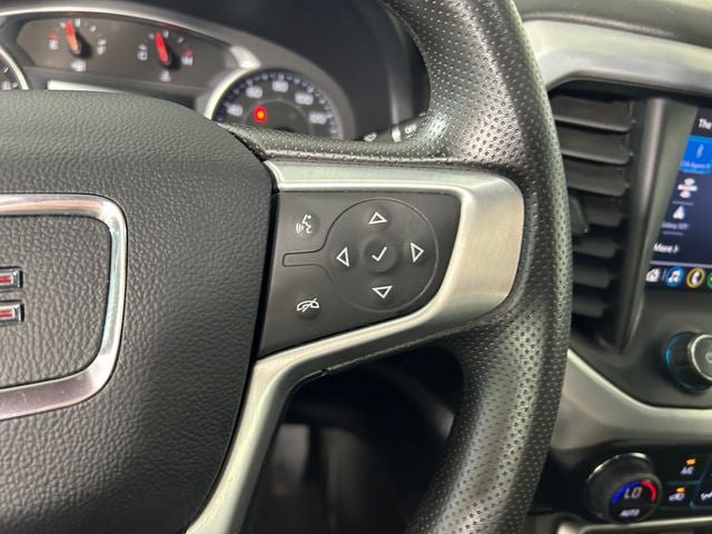 Used 2023 GMC Acadia SLE FWD image 17