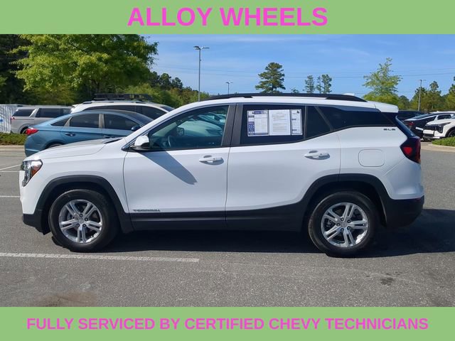 Used 2022 GMC Terrain SLE w/ Driver Convenience Package image 13