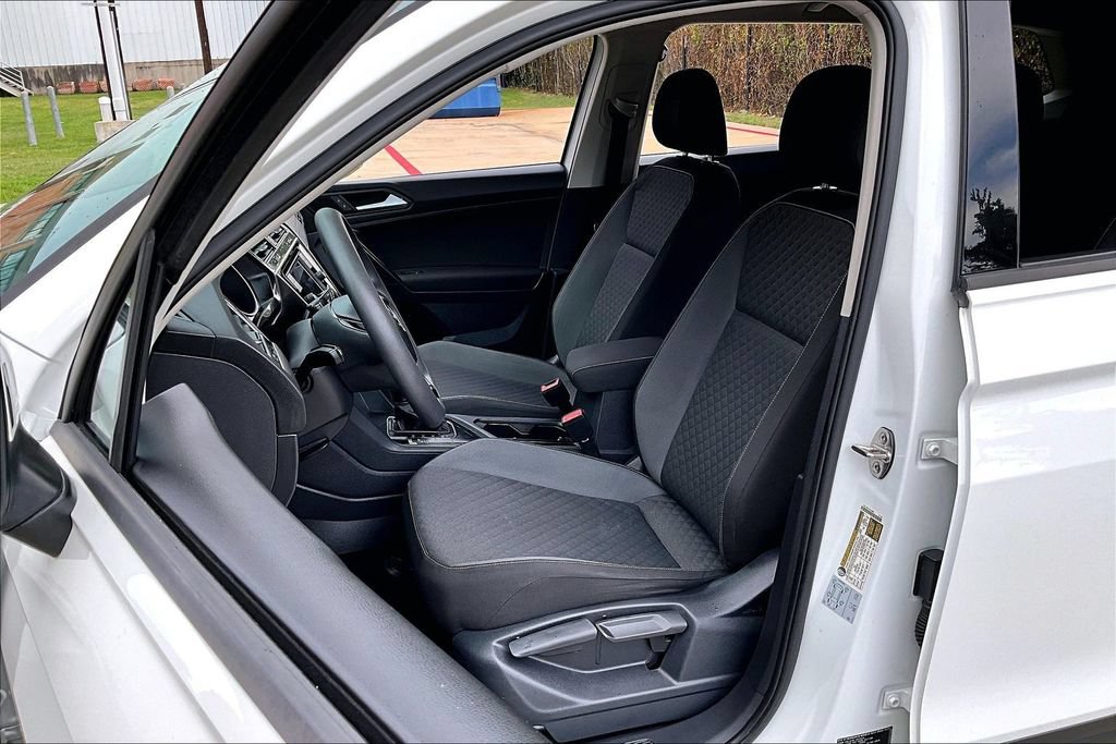 Used 2021 Volkswagen Tiguan S FWD image 29