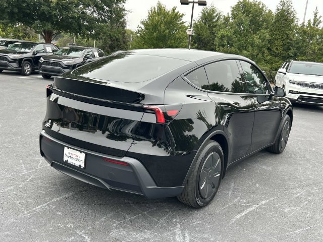 Used 2026 Tesla Model Y 2WD image 4