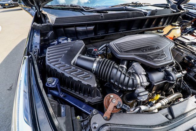 Used 2017 Cadillac XT5 Luxury w/ Driver Awareness Package image 33