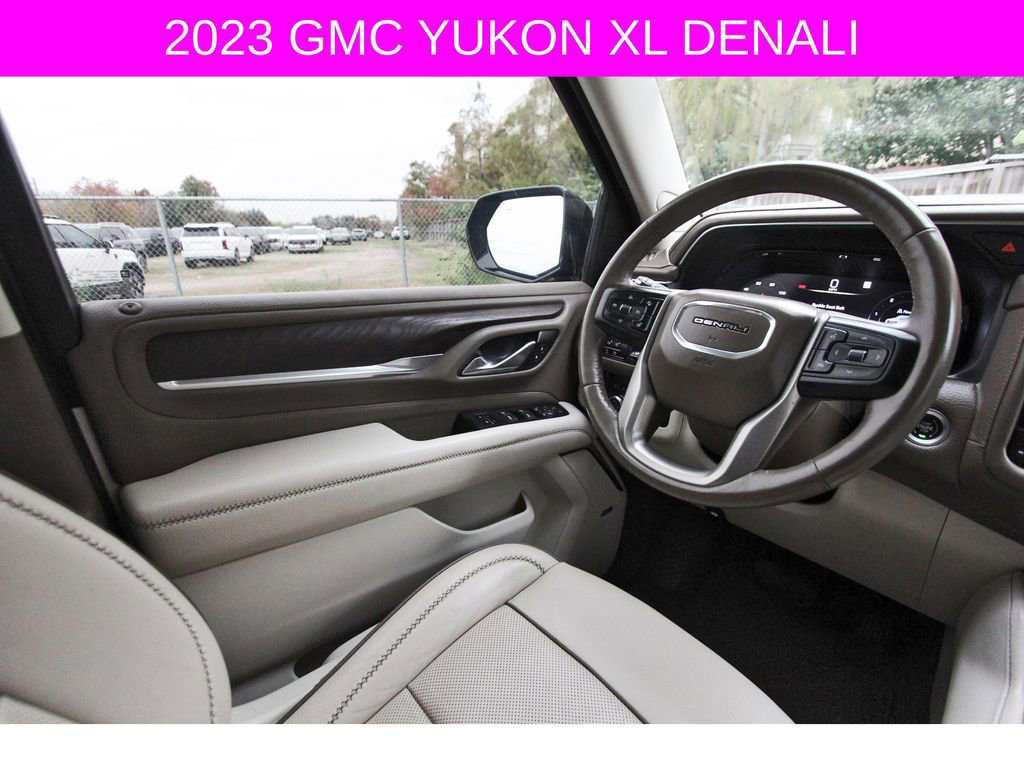 Used 2023 GMC Yukon XL Denali image 9