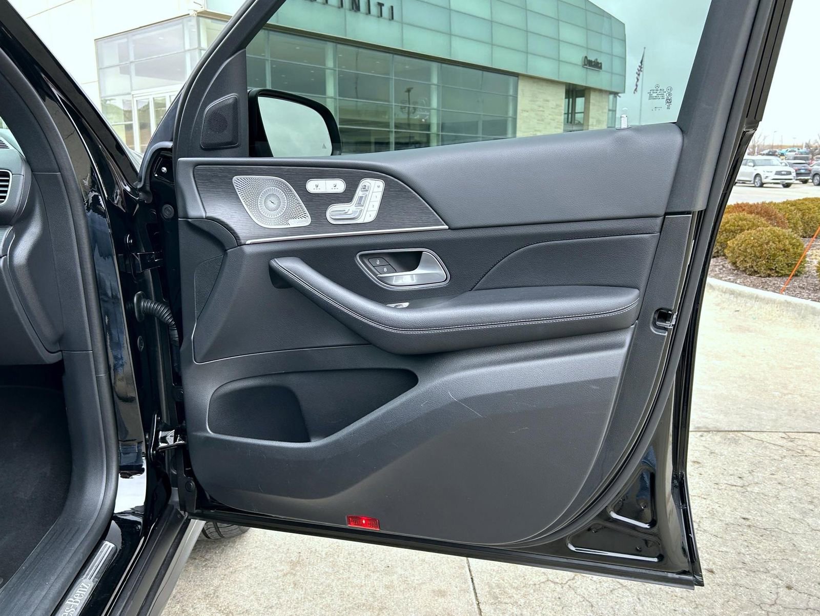 Used 2024 Mercedes-Benz GLS 450 4MATIC image 16