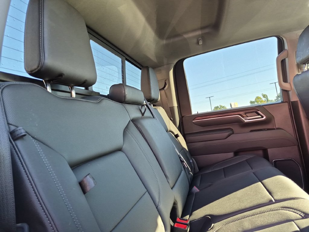 Used 2026 GMC Sierra 2500 SLT w/ Max Trailering Package AWD/4WD image 31