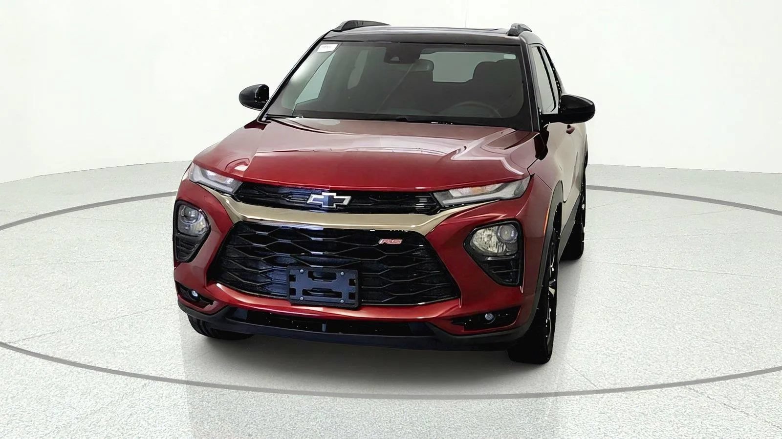 Used 2023 Chevrolet TrailBlazer RS w/ Sun and Liftgate Package AWD/4WD image 2