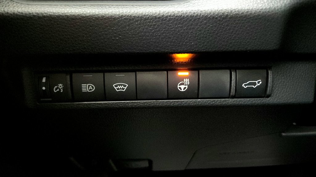 Certified 2025 Toyota RAV4 XLE w/ Convenience Package AWD/4WD image 33