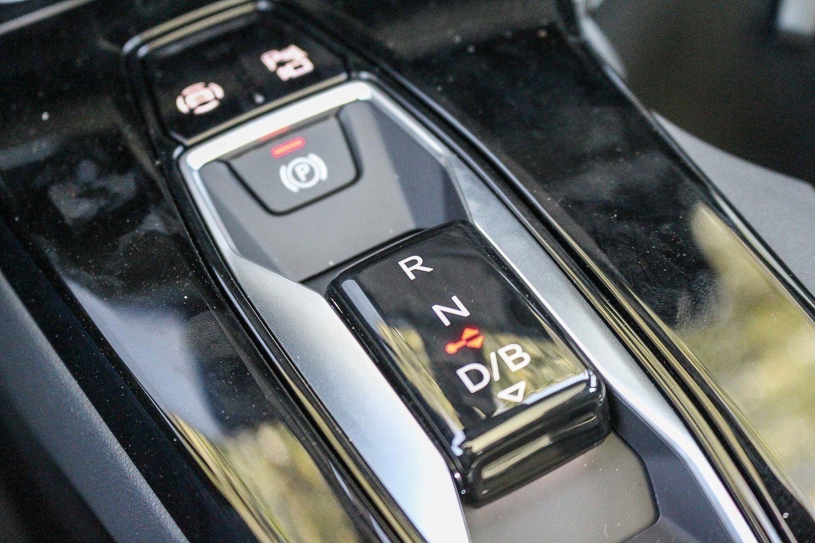 New 2025 Audi A6 e-tron Premium RWD image 24