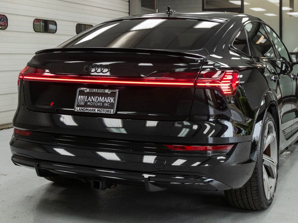 Used 2023 Audi e-tron S Prestige w/ Prestige Package AWD/4WD image 39