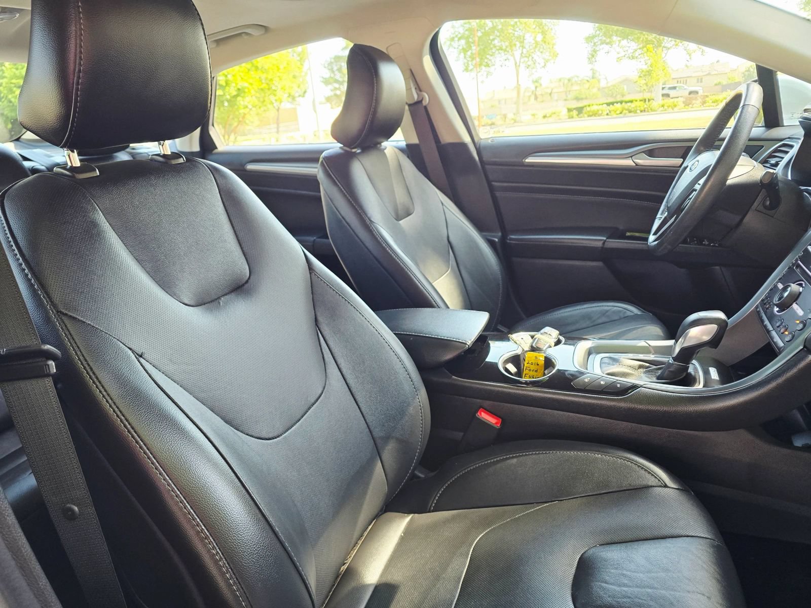 Used 2016 Ford Fusion Energi Titanium w/ Driver Assist Package FWD image 28