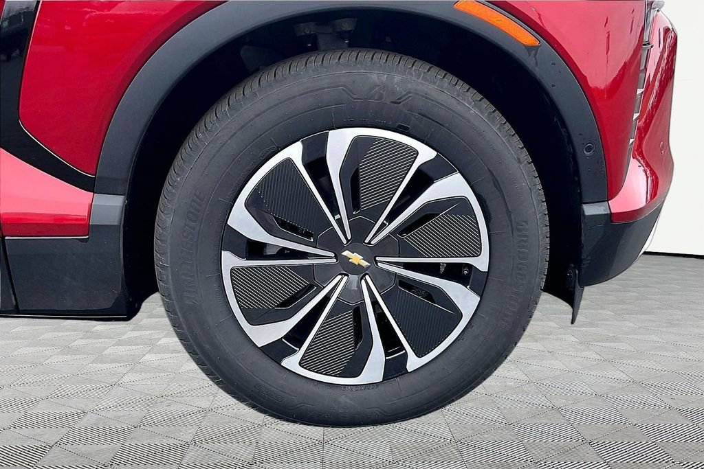 New 2025 Chevrolet Blazer EV LT w/ Super Cruise Package AWD/4WD image 15