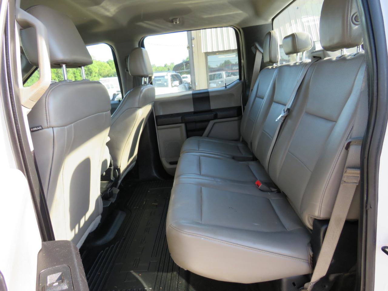 Used 2018 Ford F250 XL w/ Power Equipment Group AWD/4WD image 12