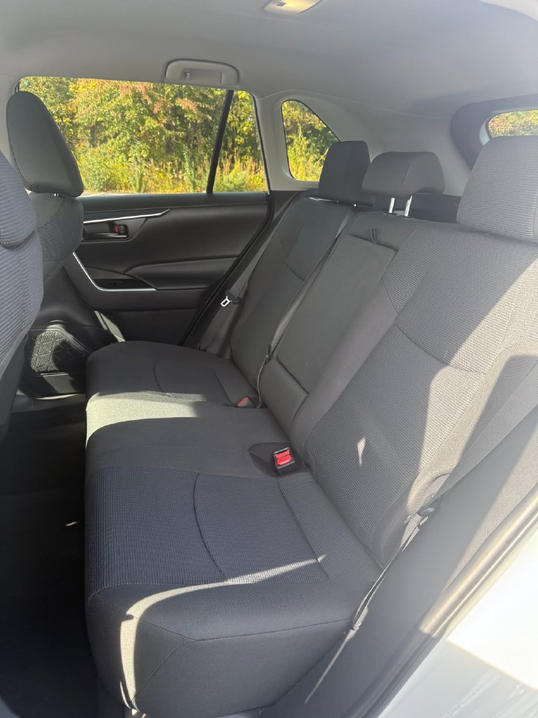 Used 2024 Toyota RAV4 LE FWD image 27