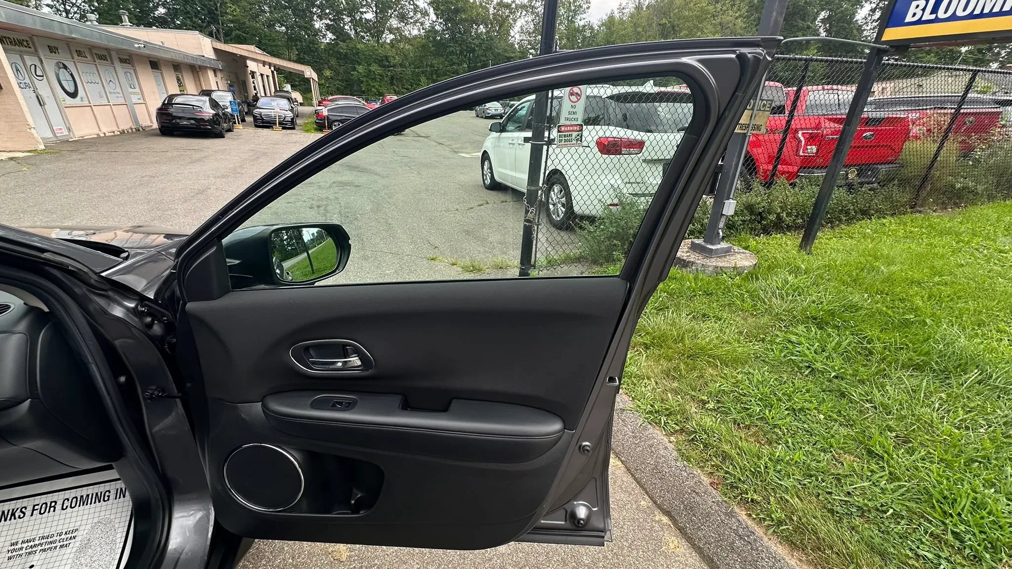Used 2016 Honda HR-V EX image 35