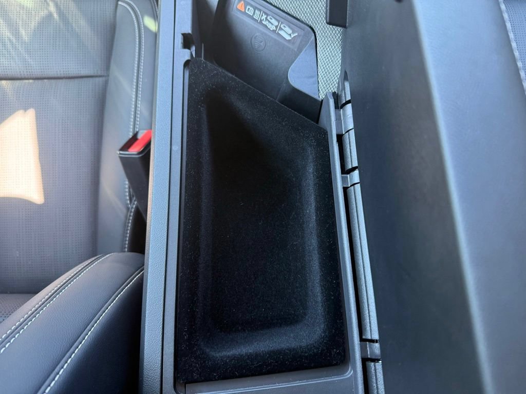 Certified 2025 Cadillac Optiq Luxury 2 w/ LPO, Floor Liner Package AWD/4WD image 25