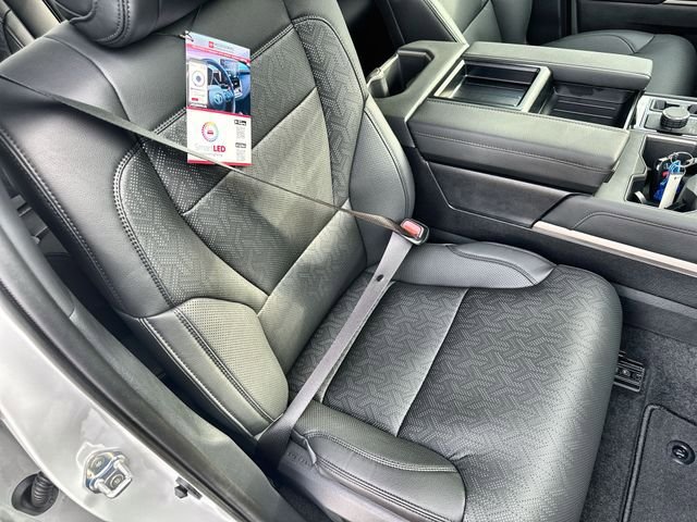 New 2025 Toyota Tundra Limited AWD/4WD image 33
