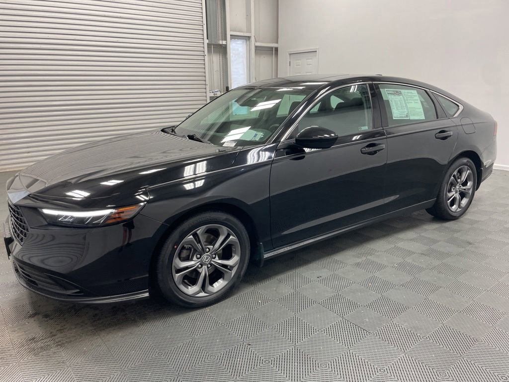 Used 2023 Honda Accord EX image 5
