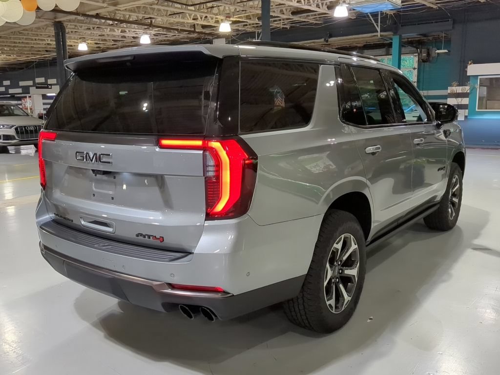 Used 2026 GMC Yukon AT4 Ultimate w/ LPO, Illumination Package AWD/4WD image 8