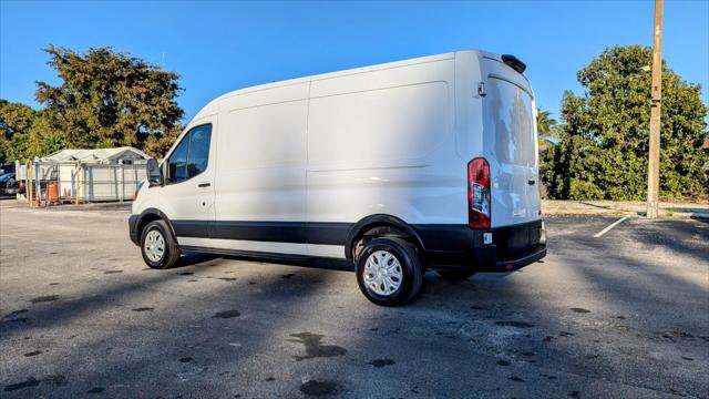 Used 2023 Ford E-Transit Medium Roof RWD image 4