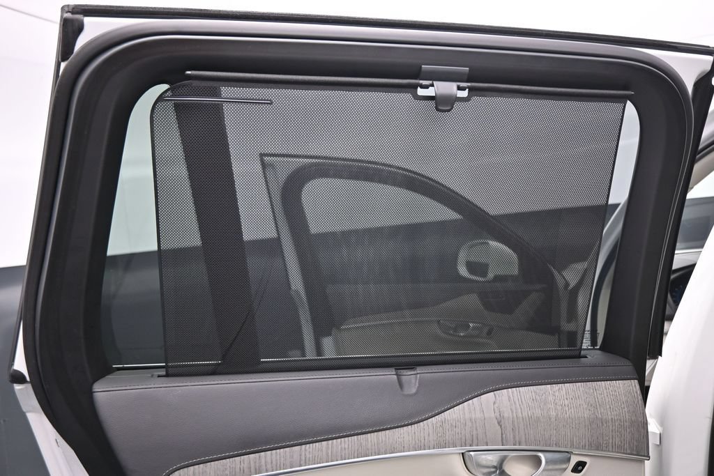 Used 2024 Volvo XC90 B6 Ultimate AWD/4WD image 28