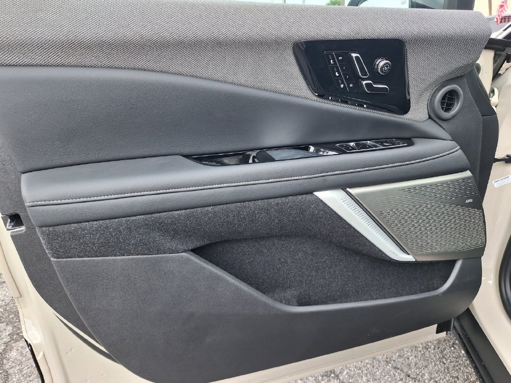 New 2027 Cadillac Optiq Premium Luxury RWD image 31