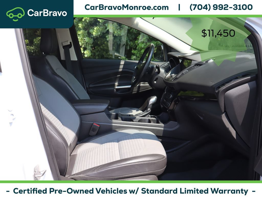 Used 2019 Ford Escape SE FWD image 42