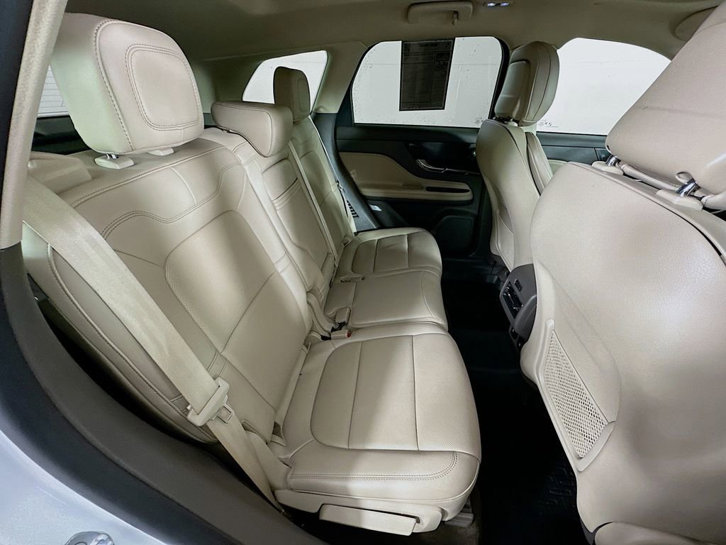 Used 2022 Lincoln Corsair Reserve w/ Equipment Group 201A image 35