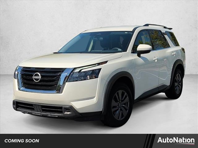 Used 2024 Nissan Pathfinder SV image 1
