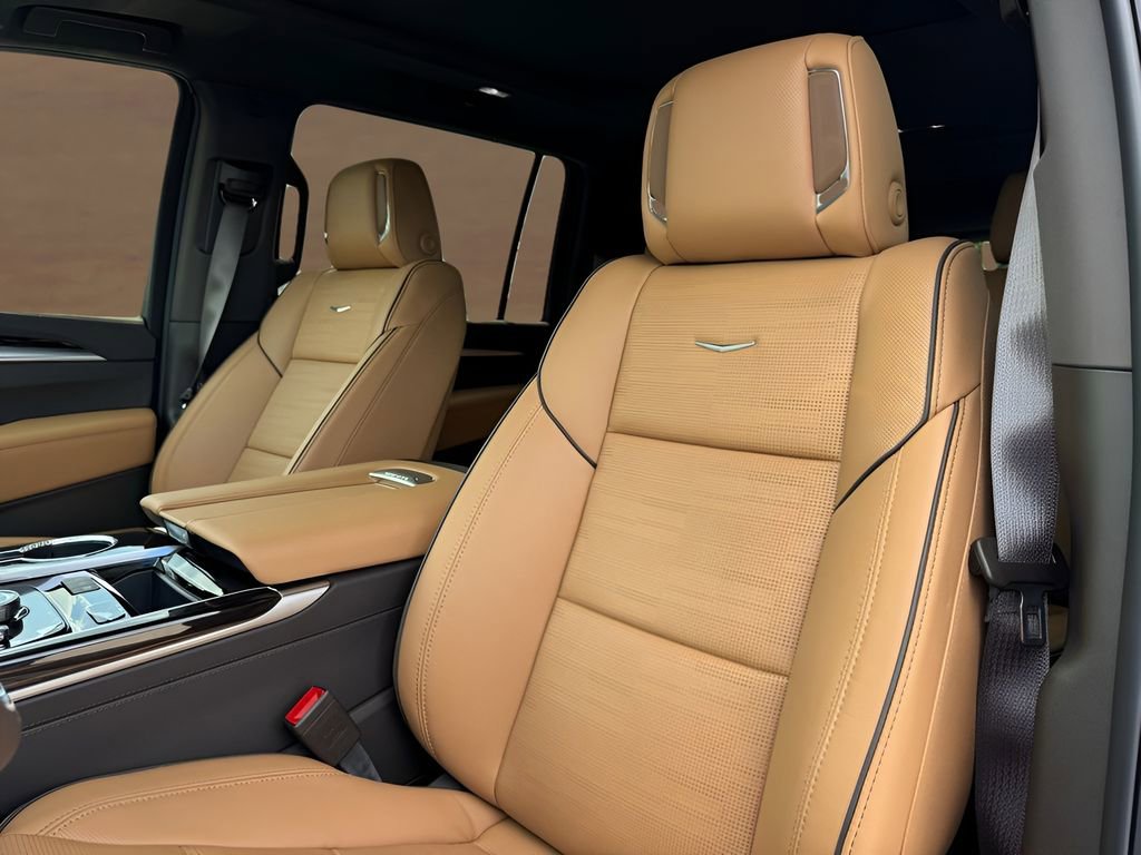 New 2026 Cadillac Escalade ESV Luxury w/ Touring Package AWD/4WD image 11