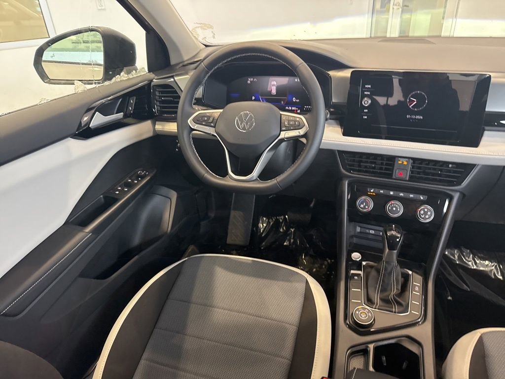 New 2026 Volkswagen Taos S image 10