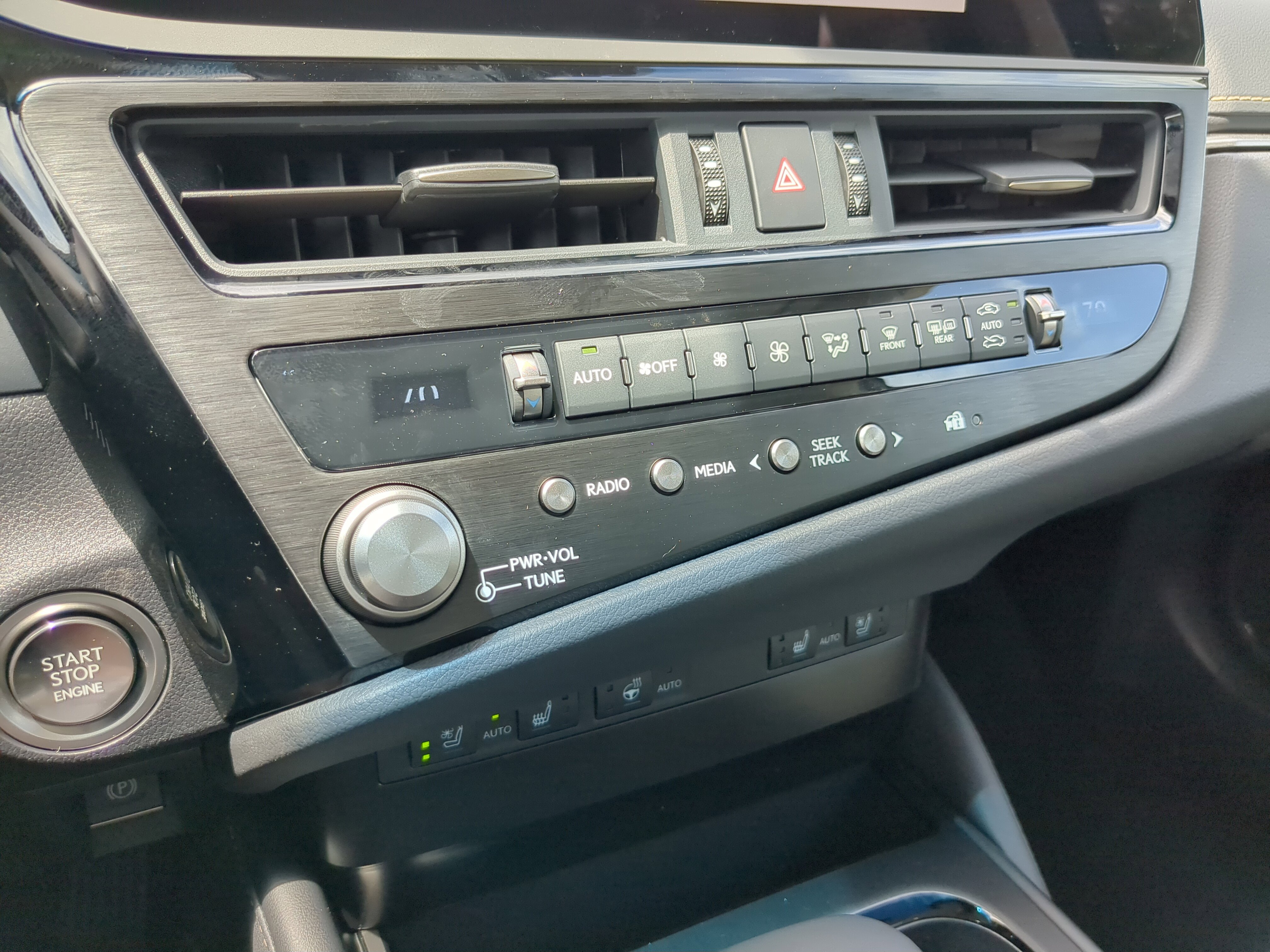 New 2025 Lexus ES 350 w/ Premium Package image 26