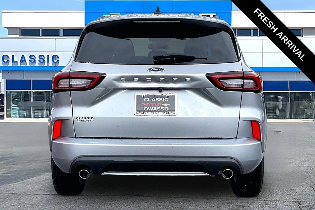 Used 2024 Ford Escape ST-Line FWD image 4