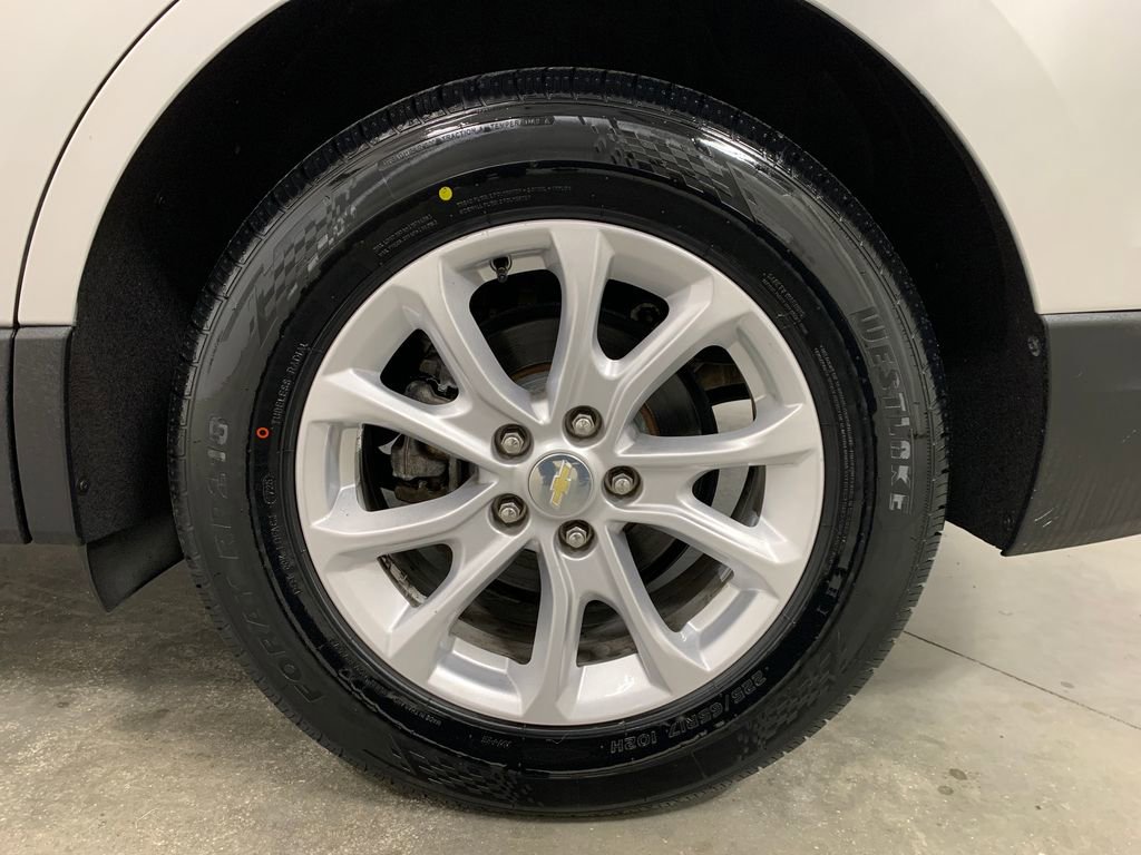 Used 2019 Chevrolet Equinox LT AWD/4WD image 4