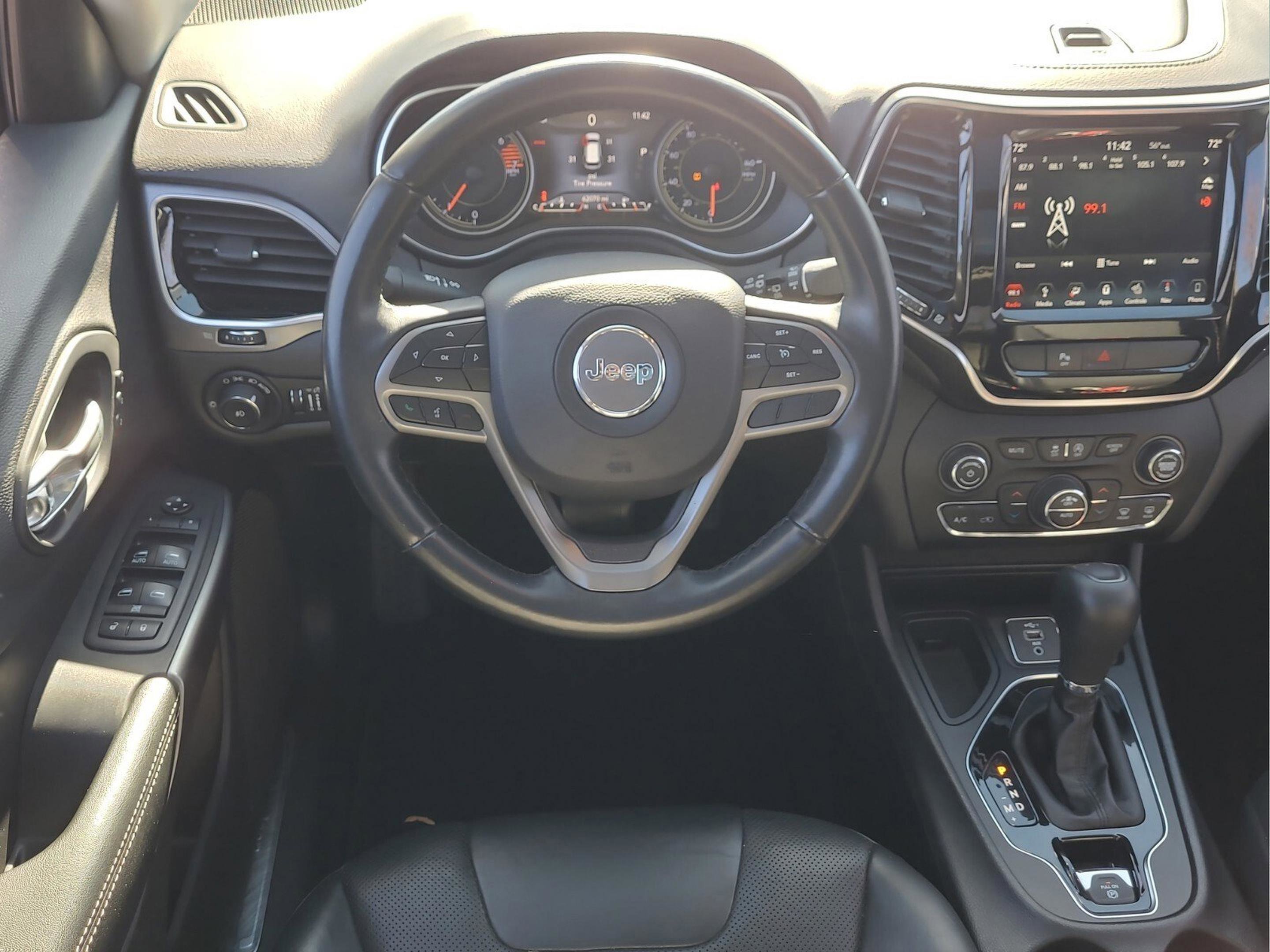 Used 2019 Jeep Cherokee Limited w/ Luxury Group image 13