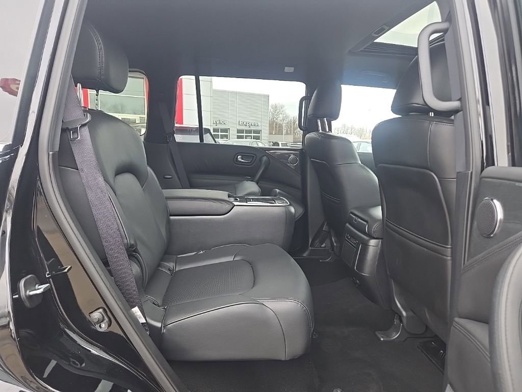 Used 2024 Nissan Armada SL w/ Midnight Edition Package image 38