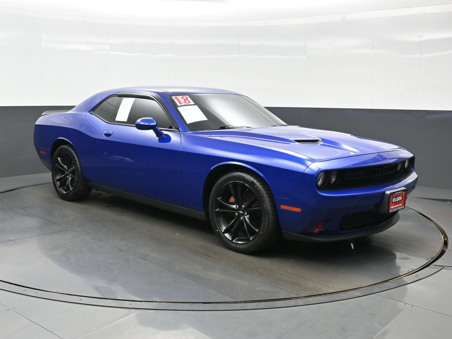 Used 2018 Dodge Challenger SXT w/ Blacktop Package RWD image 8