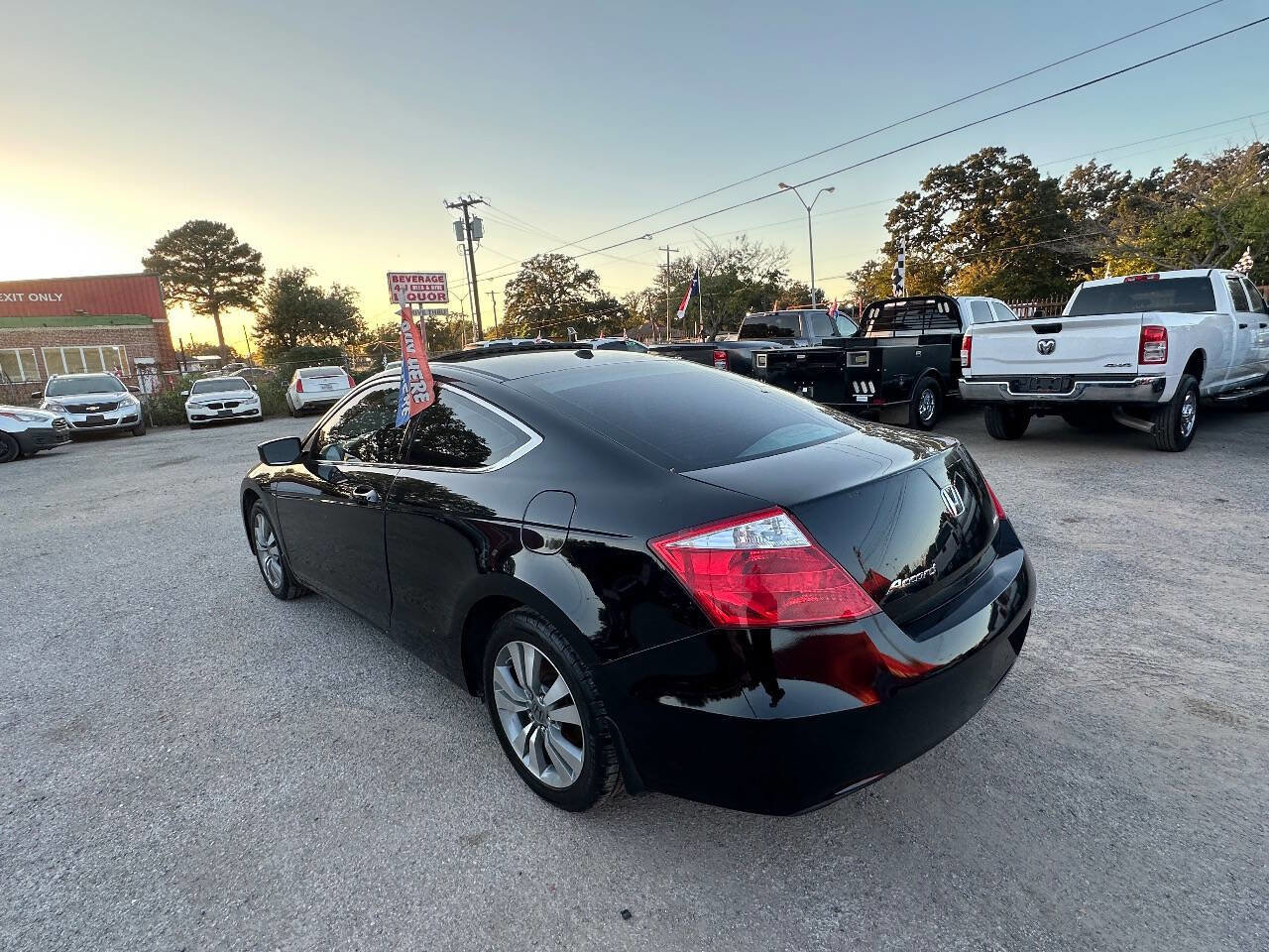 Used 2010 Honda Accord EX-L image 7