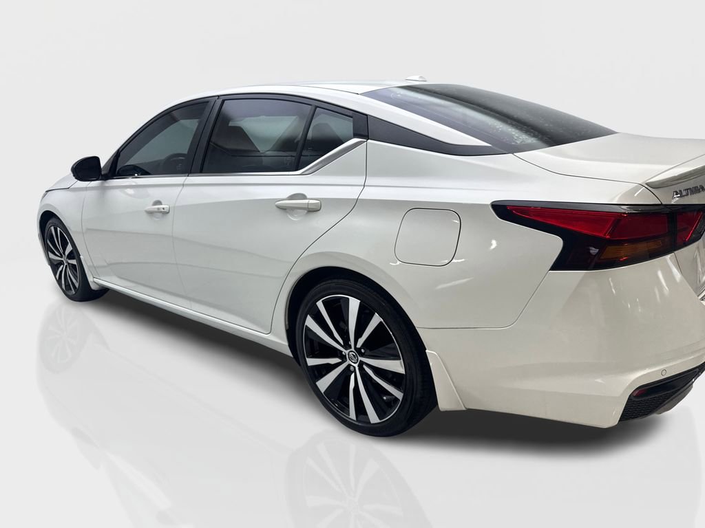 Used 2022 Nissan Altima 2.0 SR FWD image 13