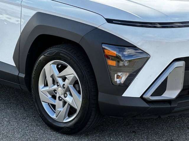 Used 2024 Hyundai Kona SE FWD image 13