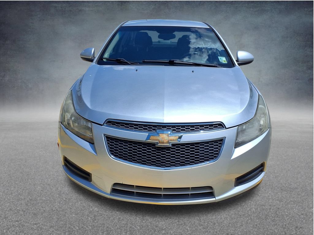Used 2014 Chevrolet Cruze LT FWD image 2