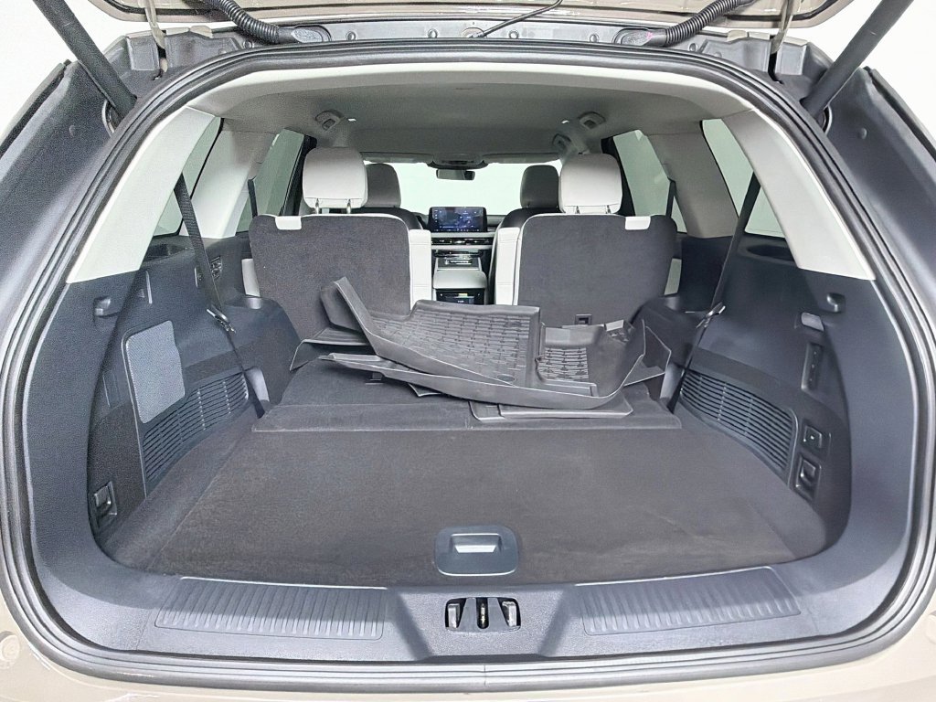 Used 2026 Lincoln Aviator 2WD image 27