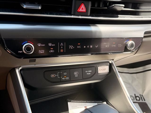 New 2026 Kia Carnival FWD image 21
