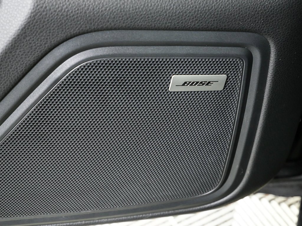 Certified 2025 Porsche Macan image 7