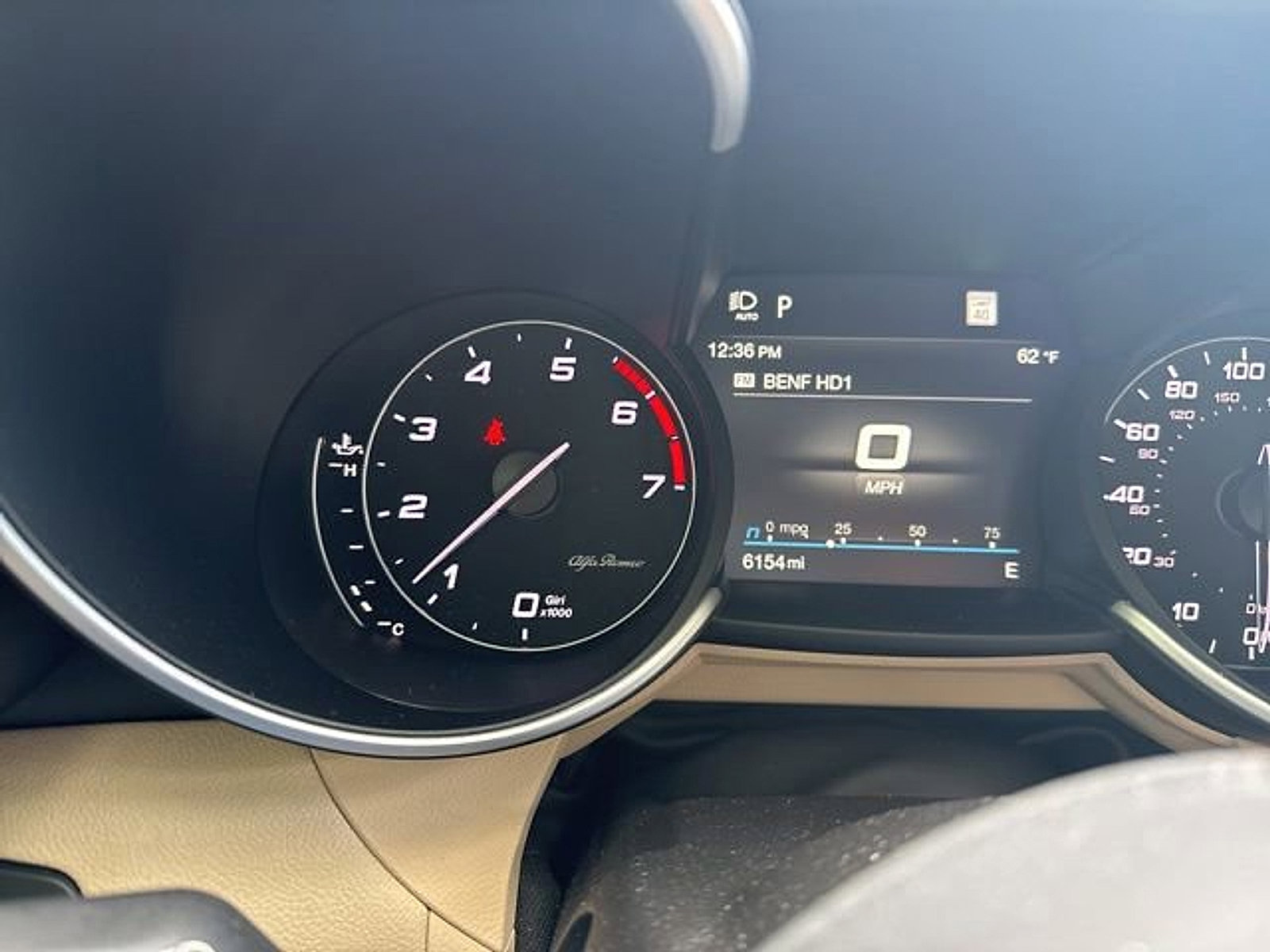 Used 2023 Alfa Romeo Giulia AWD w/ Quick Order Package 22X Lusso image 12