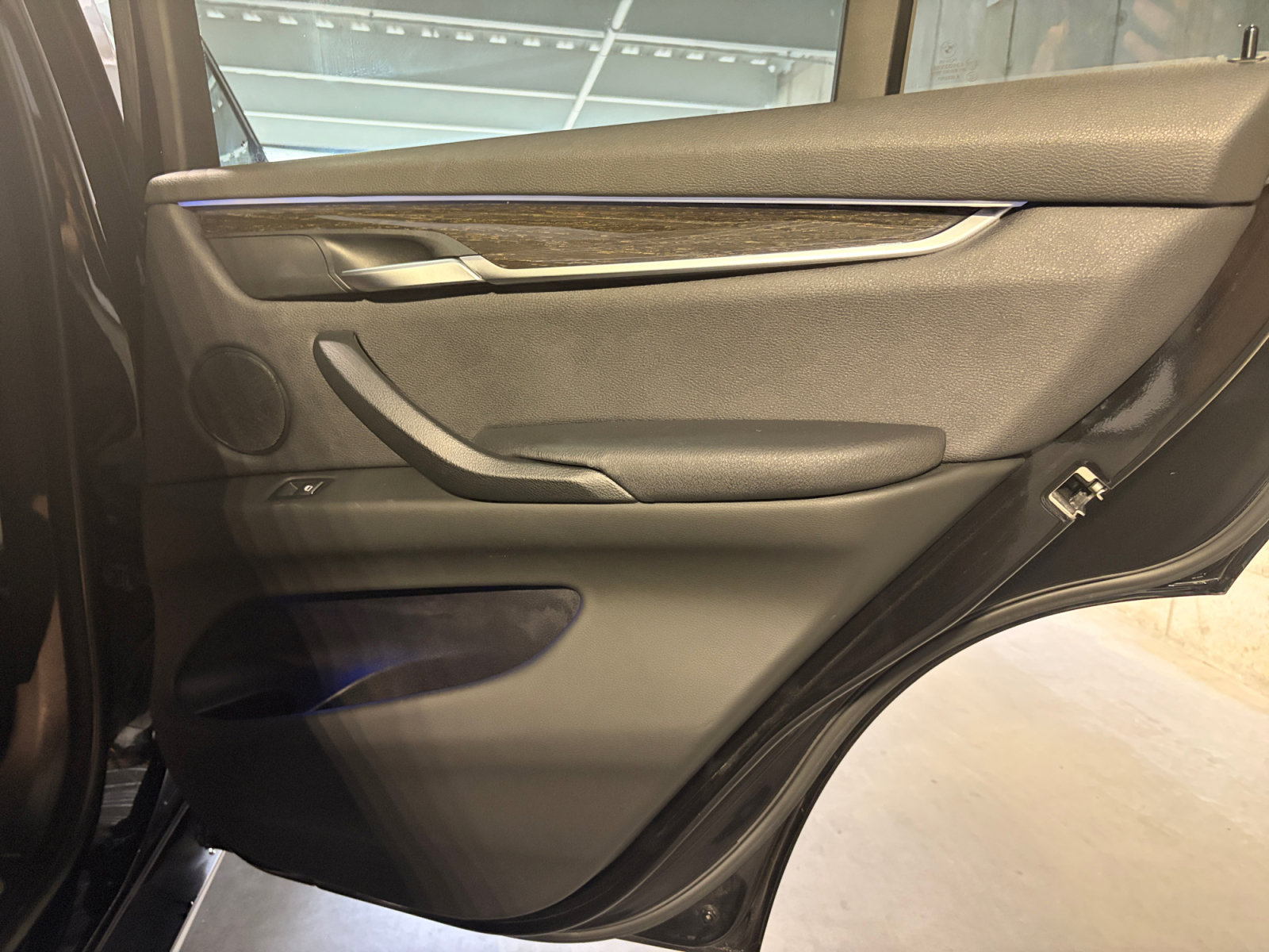 Used 2018 BMW X5 xDrive40e AWD/4WD image 28