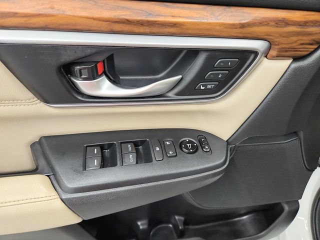 Used 2017 Honda CR-V Touring image 25