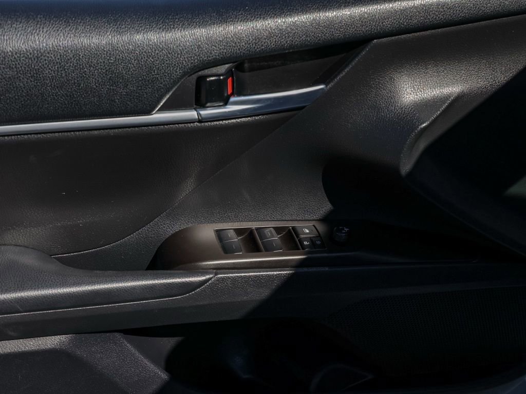 Used 2023 Toyota Camry SE image 23